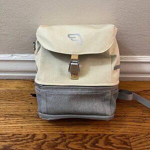 NWOT Jetkids by Stokke backpack (cream/offwhite)